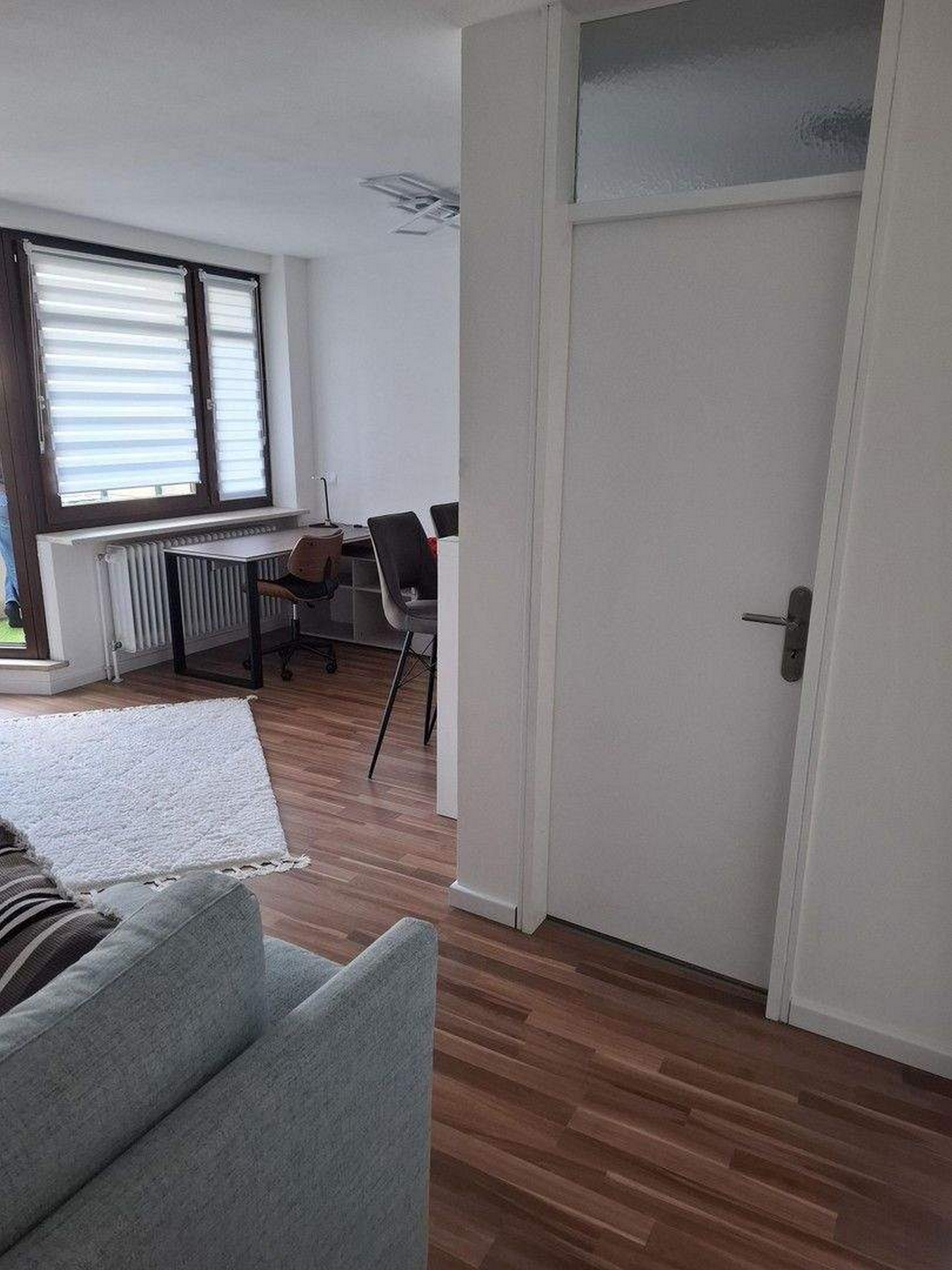Elegant 1-Room Furnished Apartment with Balcony & Parking