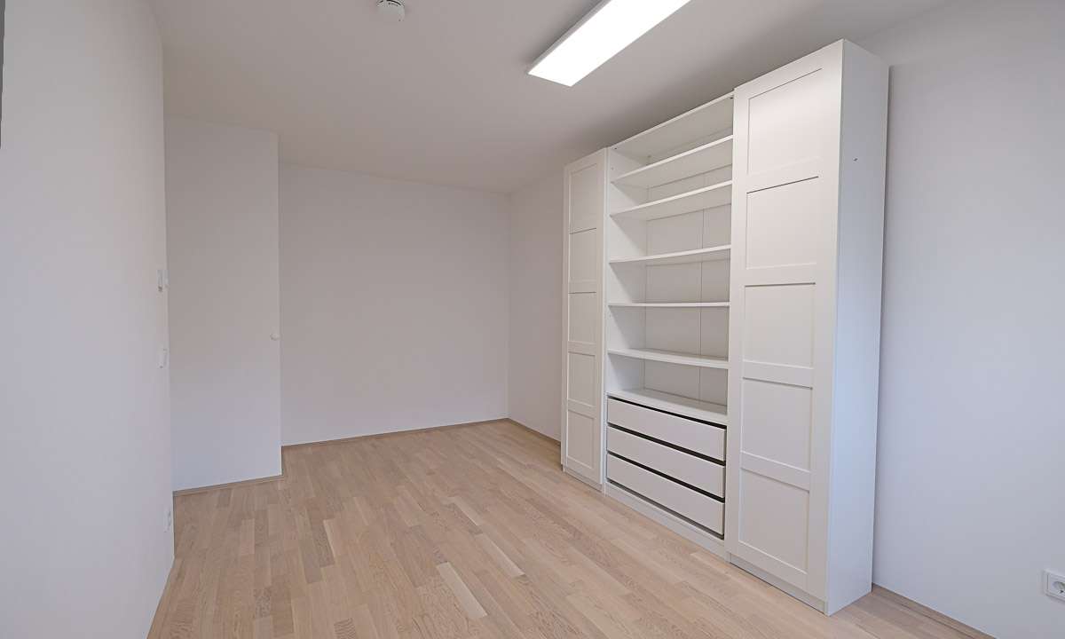 Modern 3-Room Ground Floor Apartment with Terrace, Two Bathrooms & Premium Kitchen