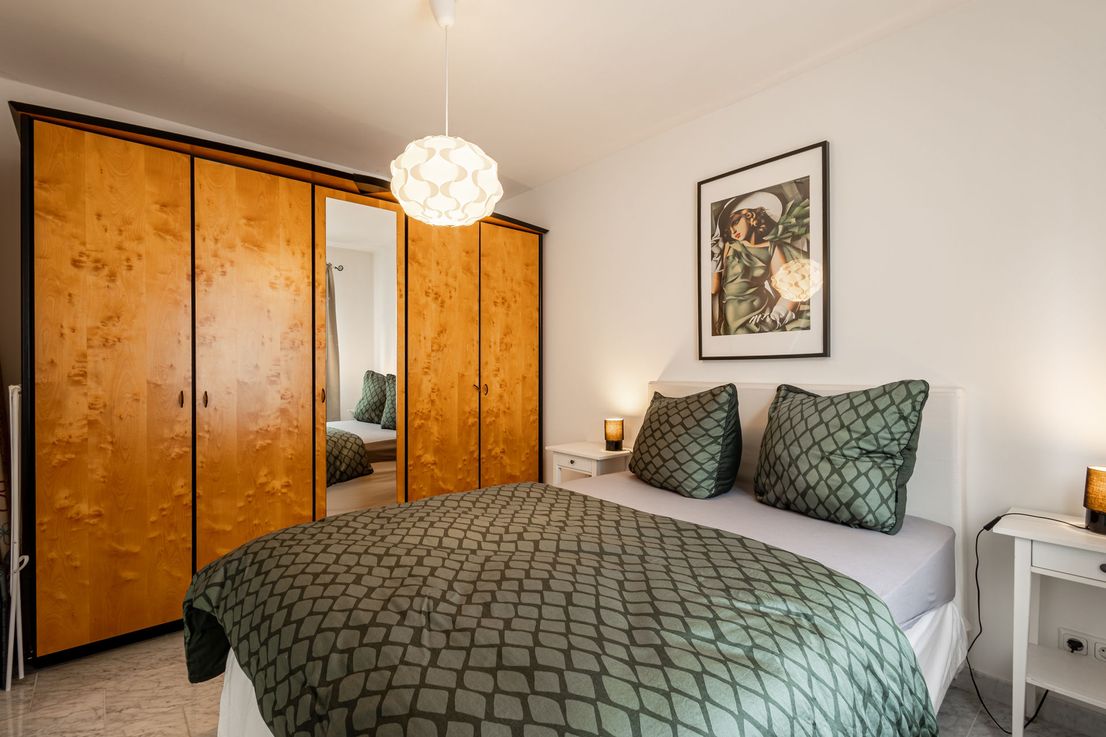 Bright 2-Room Apartment in Kiel with Functional Layout