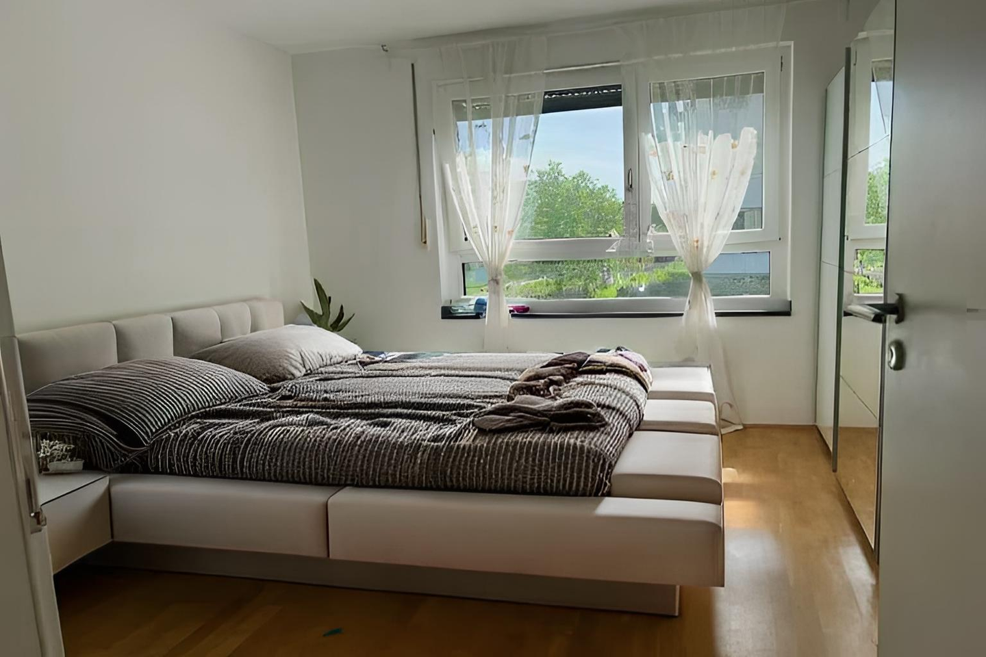 3-Zimmer Wohnung mit Loggia in München